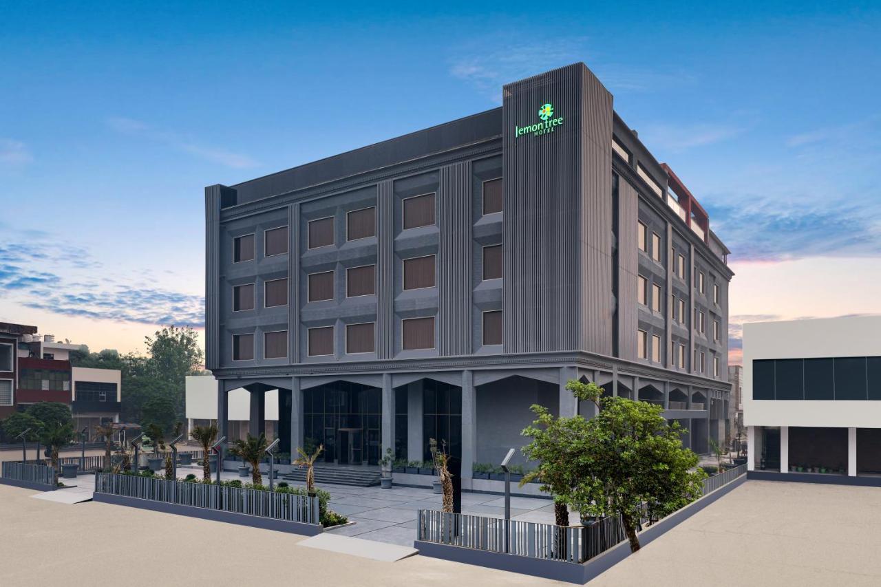 Lemon Tree Hotel, Hisār Exteriér fotografie